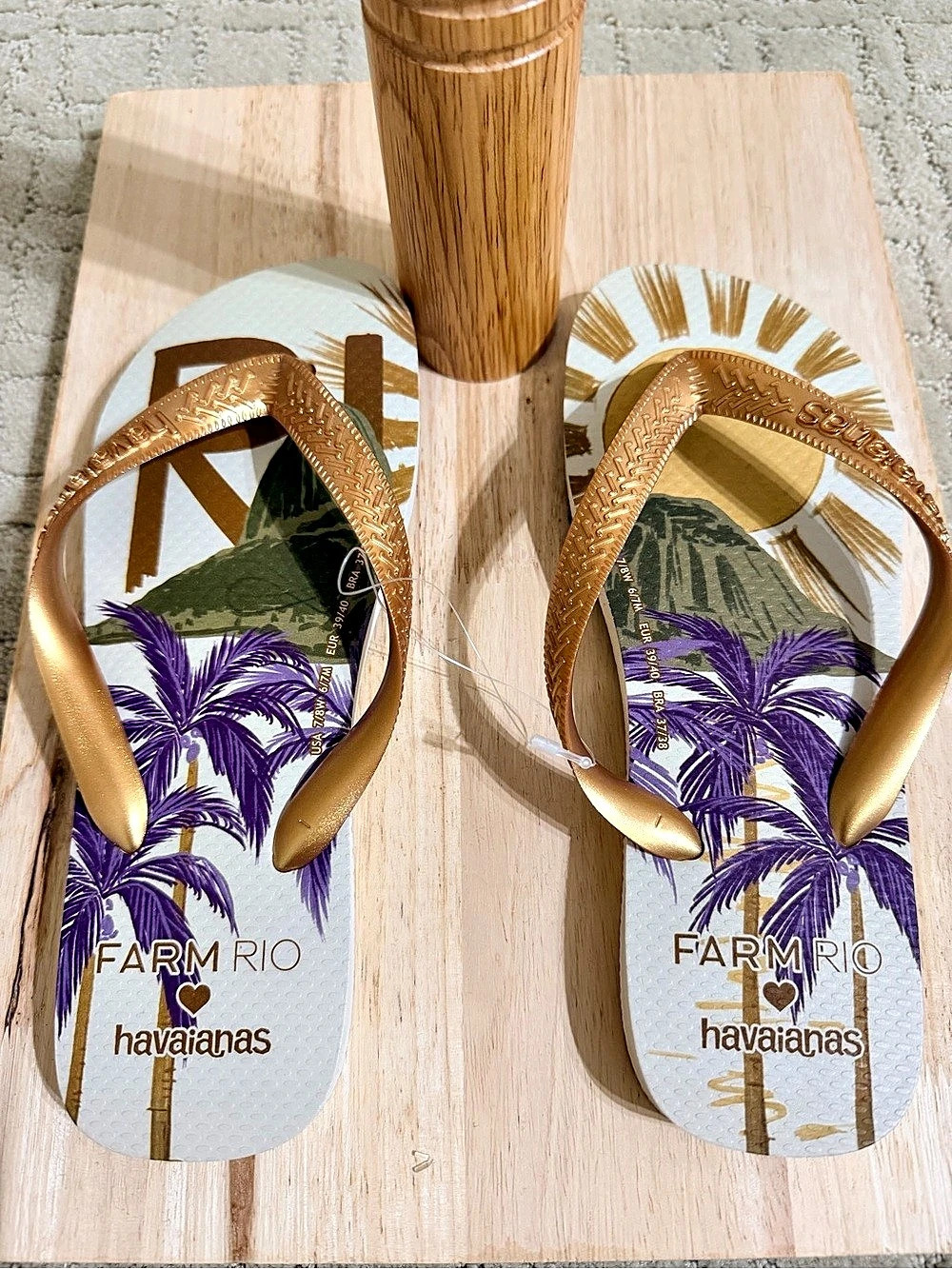 Havaianas x Farm Rio Top Fashion Flip Flops Gold & White Beach Travel